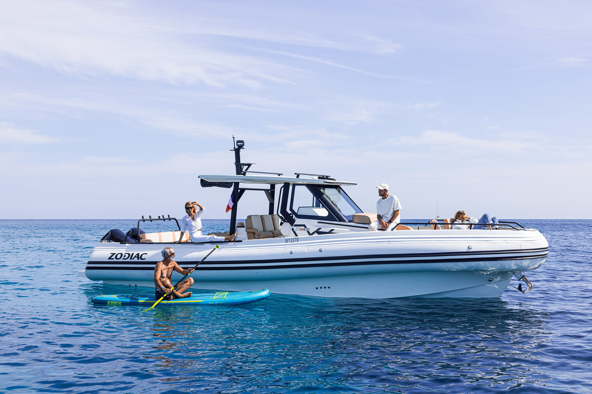 Zodiac X10CC Center Console RIB boat